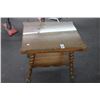 Image 1 : Vintage Spun Leg Claw in Ball Oak Parlor Side Table