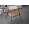 Image 2 : Vintage Spun Leg Claw in Ball Oak Parlor Side Table