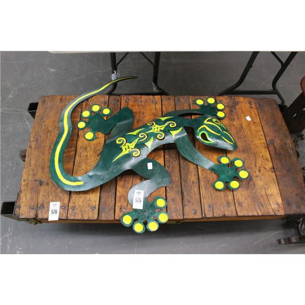 Metal Hand Painted Lizzard Wall Décor