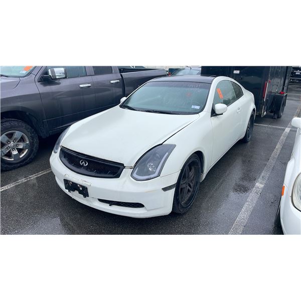 2005 INFINITI G35, 2DR COUPE, WHITE, VIN JNKCV54E65M421544,