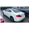 Image 2 : 2005 INFINITI G35, 2DR COUPE, WHITE, VIN JNKCV54E65M421544,