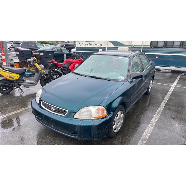 1998 HONDA CIVIC, 4DR SEDAN, GREEN, VIN 2HGEJ6689WH903224,