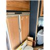 Image 7 : 1994 RESIDENCY THIRTY-FIVE HUNDRED, SINGLE DOOR MOTORHOME, CREAM/TEA,L VIN 3FCMF53GXRJB02701,