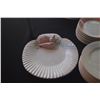 Image 2 : VINTAGE FITZ & FLOYD COQUILLE DINNERWARE COLLECTION (43 PCS)