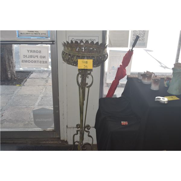 45" GILT METAL PLANT STAND
