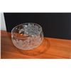 Image 4 : ETCHED GLASS BOWLS & BUD VASE (3 PCS)