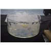Image 1 : 10" DEEPLY ETCHED BOWL W/HIBISCUS MOTIF