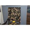 Image 2 : PAIR ANTIQUE FRENCH TAPESTRY STYLE UPHOLSTERED ARM CHAIRS (PAIR)