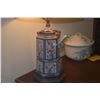 Image 2 : JAPANESE PORCELAIN TEAPOT & WARMER MOUNTED AS A TABLE LAMP