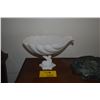 Image 1 : VINTAGE WESTMORELAND MILK GLASS DOLPHIN/SHELL BOWL