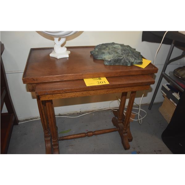 NESTING TABLE (2 PCS)