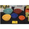 Image 1 : COLLECTION OF BAUER STACKING BOWLS (5 PCS)
