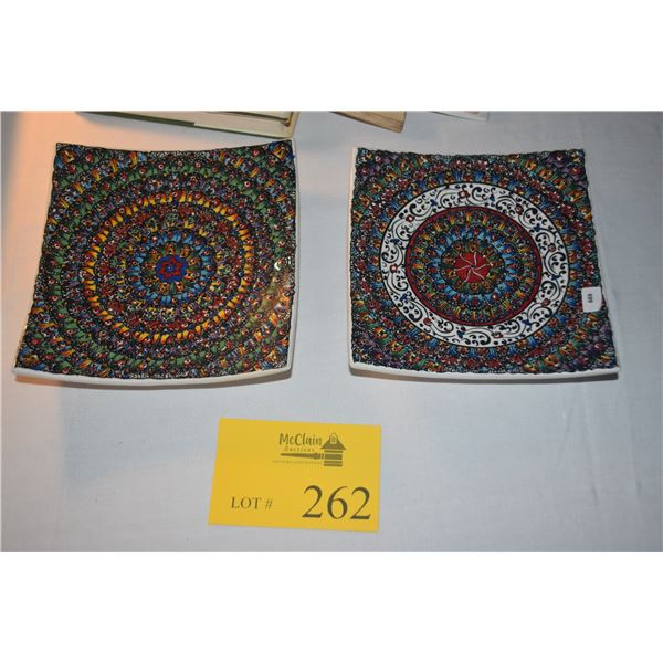 MIXED LOT: MANDALA PATTERN PLATES & LAMP SHADES (4 PCS)
