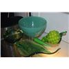 Image 2 : GREEN GLASS BOWLS & DECORATIVE GLASS FRUIT & PLATE (5 PCS)