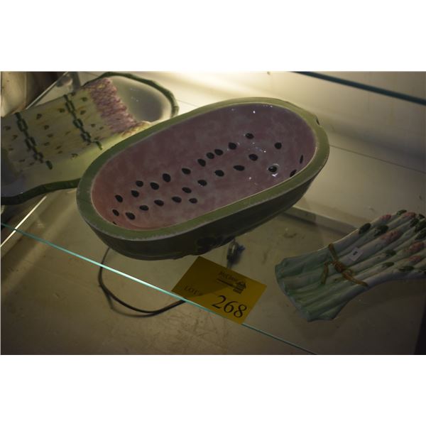 ASPARAGUS TRAYS & WATERMELON BOWL (3 PCS)