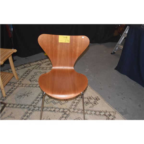 FRITZ HANSEN CHAIR, SERIES 7 DESIGN BY ARNE JACOBSEN - CHERRY, DENMARK 2012, SERIAL NO. 71002353835 