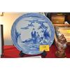 Image 1 : 19" JAPANESE BLUE & WHITE PORCELAIN CHARGER (DOES NOT INCLUDE STAND)