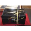 Image 2 : COLLECTION OF BLACK LACQUER BOXES (STORAGE & JEWELRY) & BOXED SET W/2 FANS
