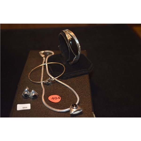 STERLING SILVER MODERN NECKLACE, BRACELET & EARRINGS (55.6 GTW)(4 PCS)