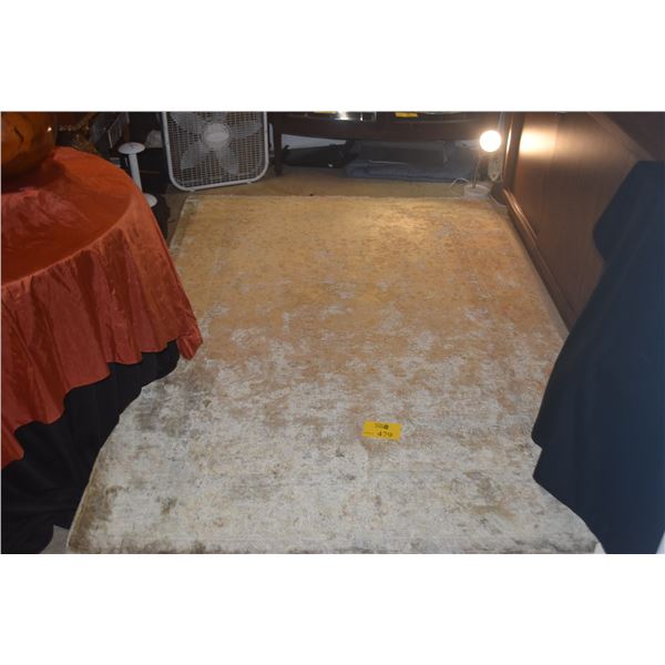 INDICH SILK RUG, MADE IN INDIA BY ASHOKA CREATIONS  (60" X 86")