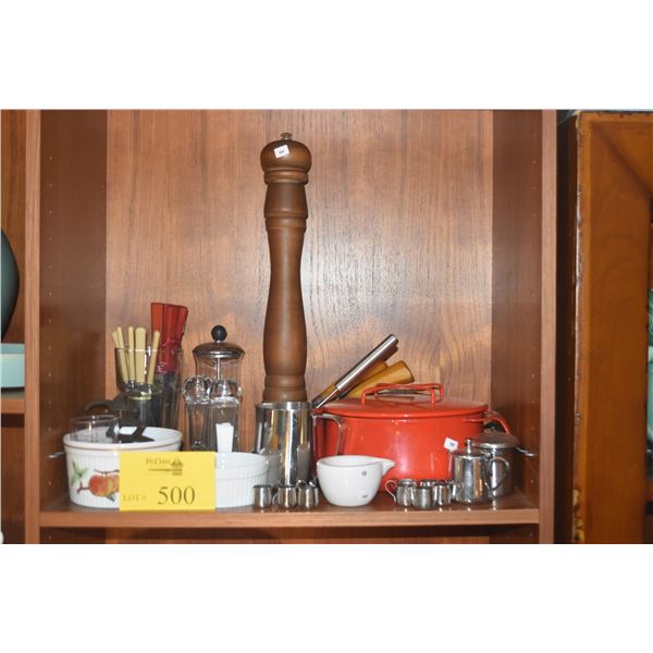 LARGE LOT OF KITCHENWARE