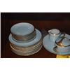 Image 3 : ROSENTHAL TEA SET & BLUE & GOLD BAVARIAN PLATES (26 PCS)