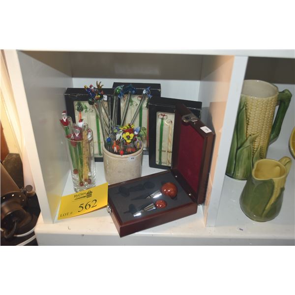 MIXED LOT: COLLECTION OF DRINK STIRRERS & WINE STOPPERS