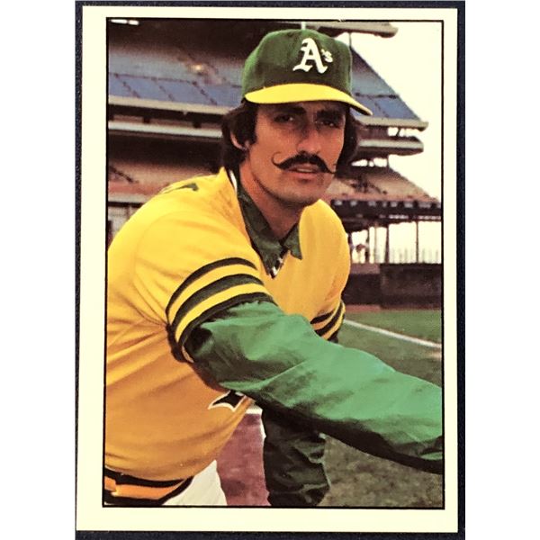 1975 SSPC BASEBALL ROLLIE FINGERS (HOF)