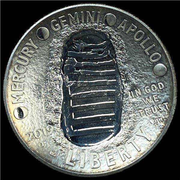 2019-P Apollo 11 50th Anniversary Silver  Dollar CHOICE BU