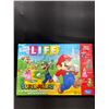 Image 1 : The Game of Life Super Mario Edition Looks Complete