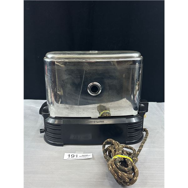 Very Nice Mid Century Toast-o-Lator Toaster with Bakelite Bottom Excellent Condition