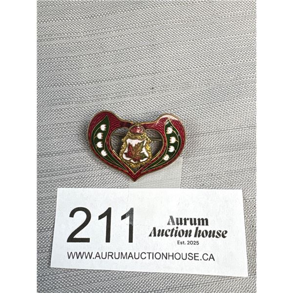 Very Nice 1 1/2" Wide Canadian 1910-20 Enamel Brooch with Great Detail