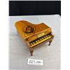 Image 1 : Vintage Thorens Swiss Piano Music Jewelry Box Made in Spain