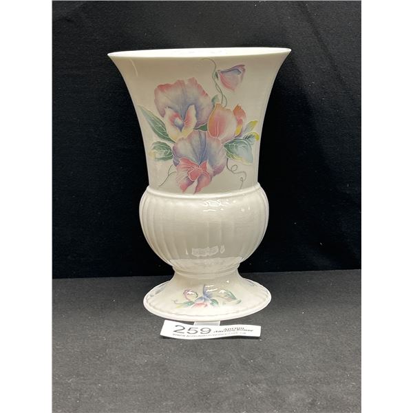 Very Nice Vintage Aynsley Little Sweetheart Bone China Vase 8" Tall