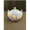 Image 5 : Very Nice Vintage Wedgewood Blue Jasperware Sugar Bowl with Lid