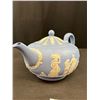 Image 5 : Collectible Wedgewood Jasperware Blue Teapot