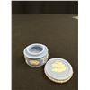 Image 5 : 2 Small Wedgewood Jasperware Round Trinket Boxes