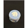 Image 7 : 2 Small Wedgewood Jasperware Round Trinket Boxes