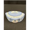 Image 6 : 2 Vintage Wedgewood Jasperware Lidded Trinket Boxes