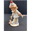 Image 3 : In the Spotlight Goebel Numbered Figurine 7" Tall