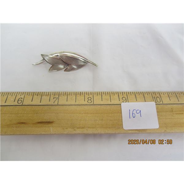 169. Sterling 925 Silver Broach Shaped Like a Leaf