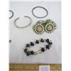 Image 5 : 232. Lot of Vintage Bracelets