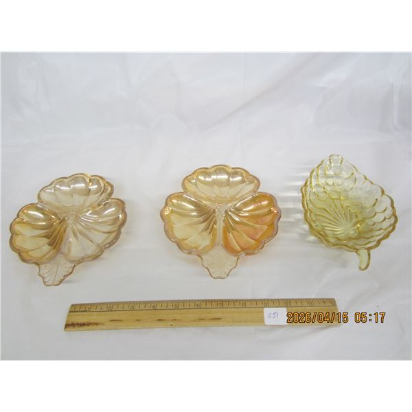 251. 3 Vintage Carnival Glass Nut Dishes No Chips