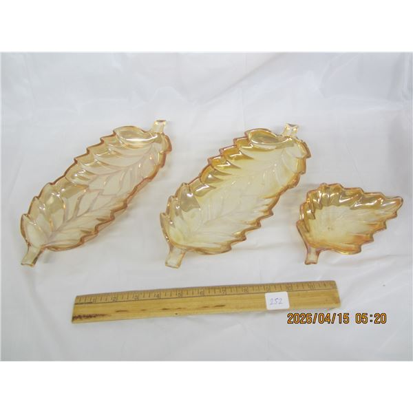 252. 3 Vintage Carnival Glass Serving Dishes No Chips
