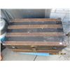 Image 2 : 283. Antique Wooden Steamer Trunk in Good Condition