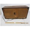 Image 6 : 294. Antique Panasonic Wooden Radio Good Condition Tested Working