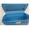 Image 4 : 300. Large Authentic Rubbermaid Storage Tote with Lid