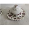 Image 4 : Royal Albert Sweet Violets Butter Dish