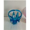 Image 4 : 2 Vintage Hand Blown Baskets Pink and Blue 6"&4"