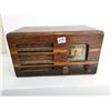 Image 1 : Vintage Sparton Radio 12"x 6.5"high